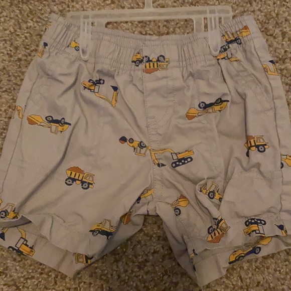 Like new outfit - Picture 3 of 4